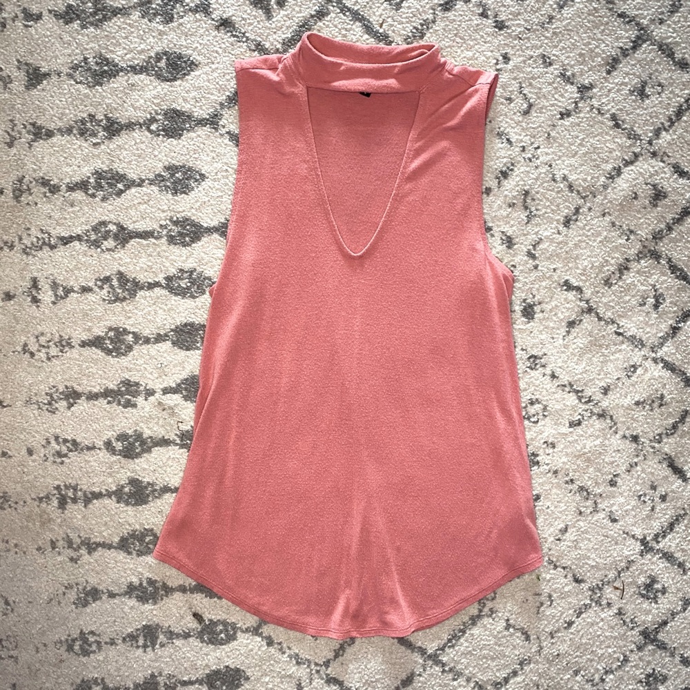 EXPRESS V Neck Top